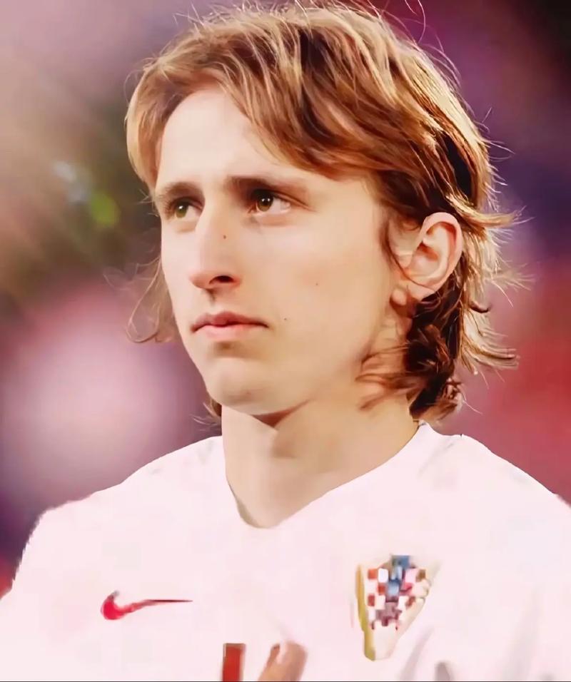 广东3消息！徐杰逃过一劫，麦考尔意外受伤，胡明轩正式回归