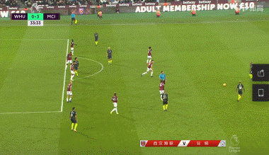 西亚卡姆和杰克逊半场均得分上双，二人合砍27分