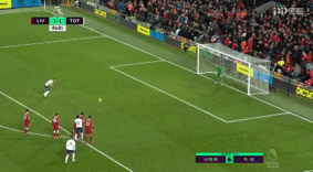 巴西中卫古斯塔沃入籍越南，将改名杜飞龙代表越南队