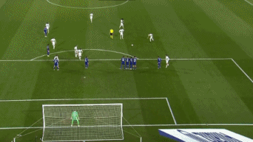 李新翔：武磊是我的榜样，能和自己的偶像一起踢球感觉很奇妙